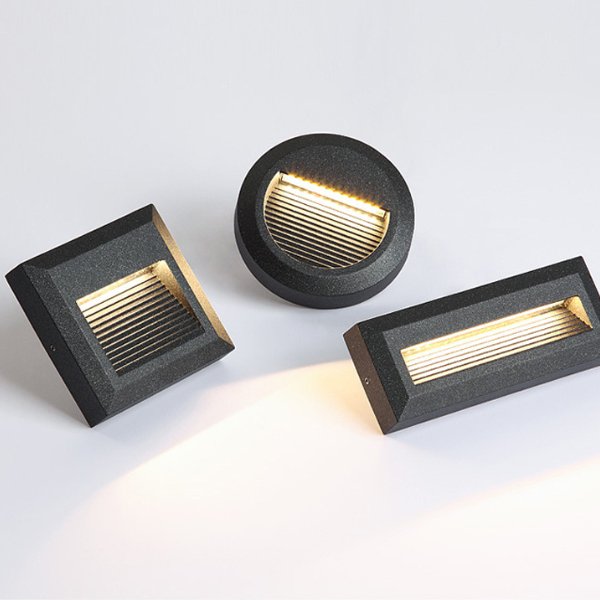 Astra Outdoor Wall Lamp