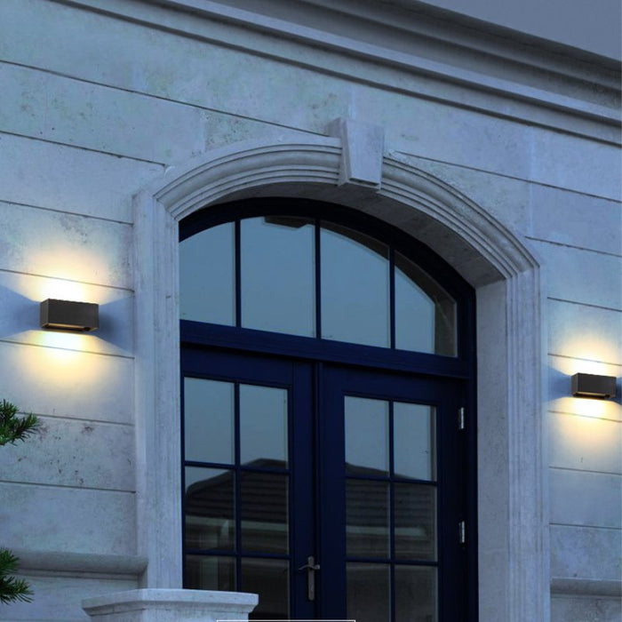 Lucerne Outdoor Wall Lamp