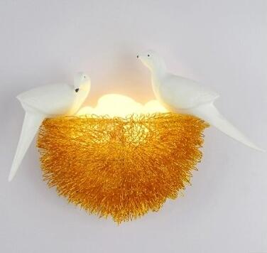 Pavo Wall Lamp