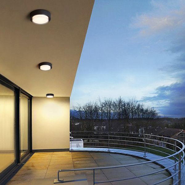 Phos Outdoor Wall Lamp