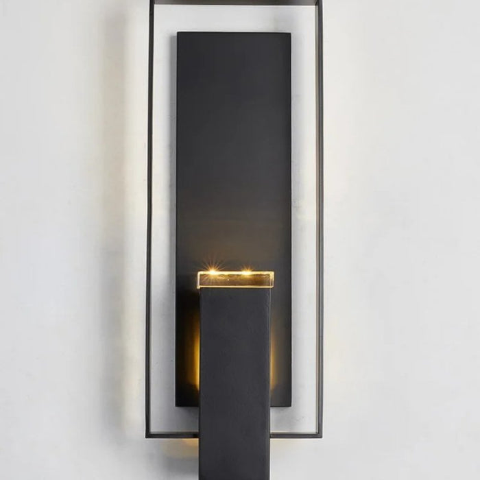 Rosso Wall Lamp