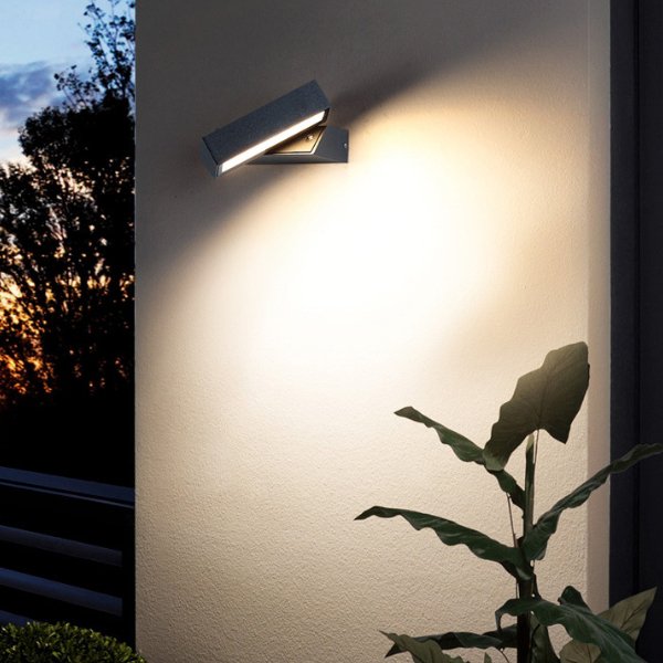 Verena Wall Lamp