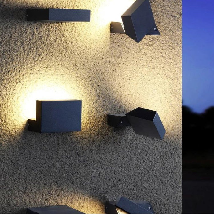 Verena Wall Lamp