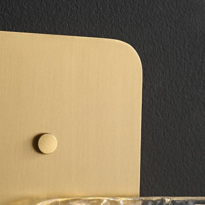 Zacharias Wall Lamp