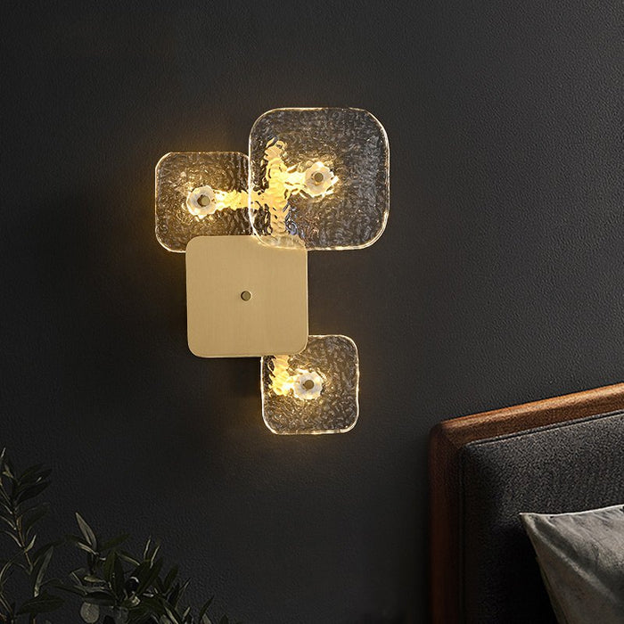 Zacharias Wall Lamp