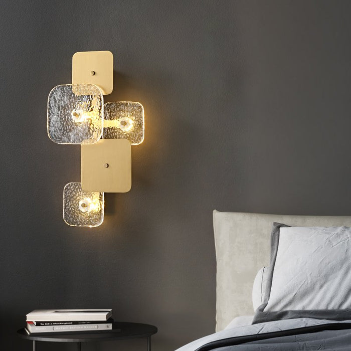 Zacharias Wall Lamp