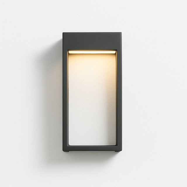 Apron Wall Lamp
