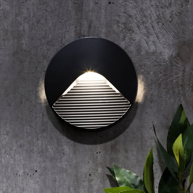 image_text: Rivaro Step Light 2