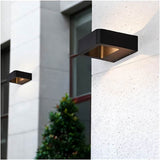 Flekkeroy Wall Lamp