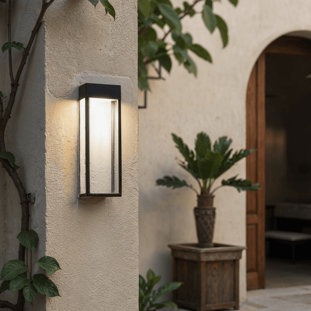 Apron Wall Lamp