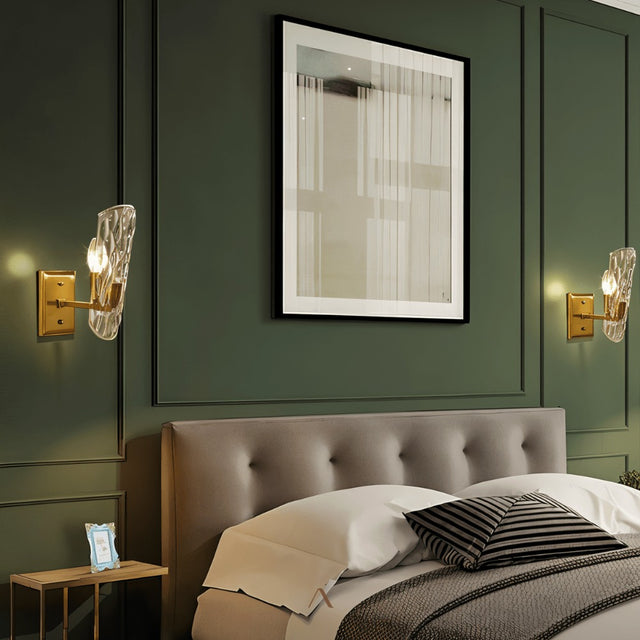 Amaye Wall Lamp