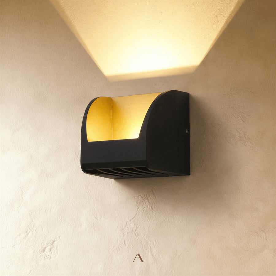 Arbois Wall Lamp