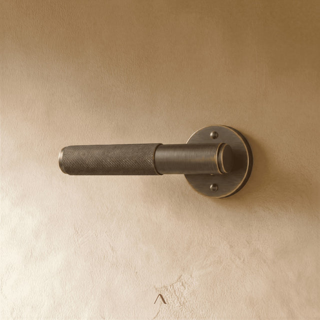 Ardeche Handle
