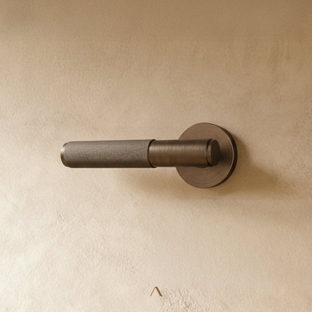 Ardeche Handle