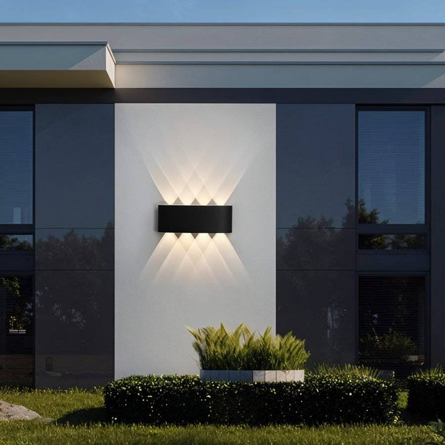 Prow Wall Lamp