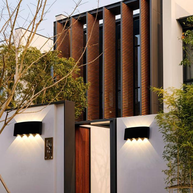 Prow Wall Lamp