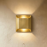 Bay Wall Lamp