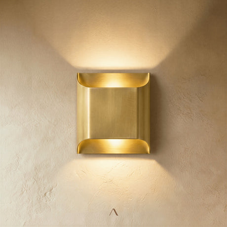 Bay Wall Lamp