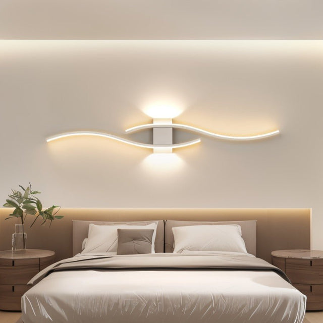 Celestite Wall Lamp