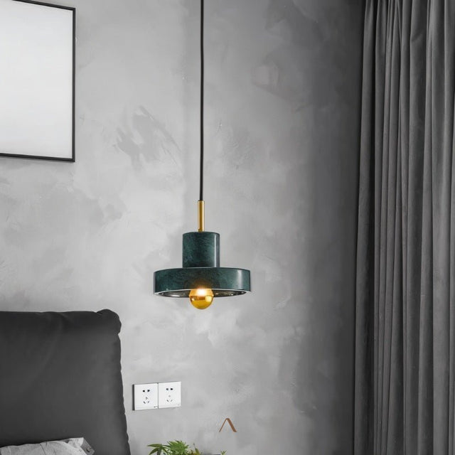 Betel Pendant Light