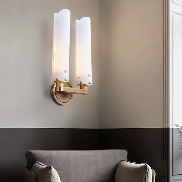 Cintheaux Wall Lamp