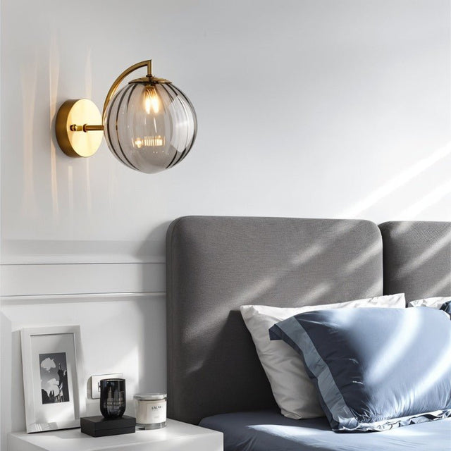 Taunus Wall Lamp