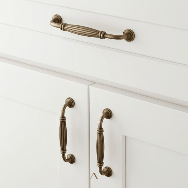 Cazalla Cabinet Pull