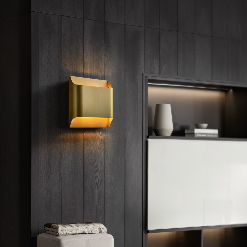 image_text: ceres-wall-lamp-813820 03d4b590-58db-4e81-8210-...