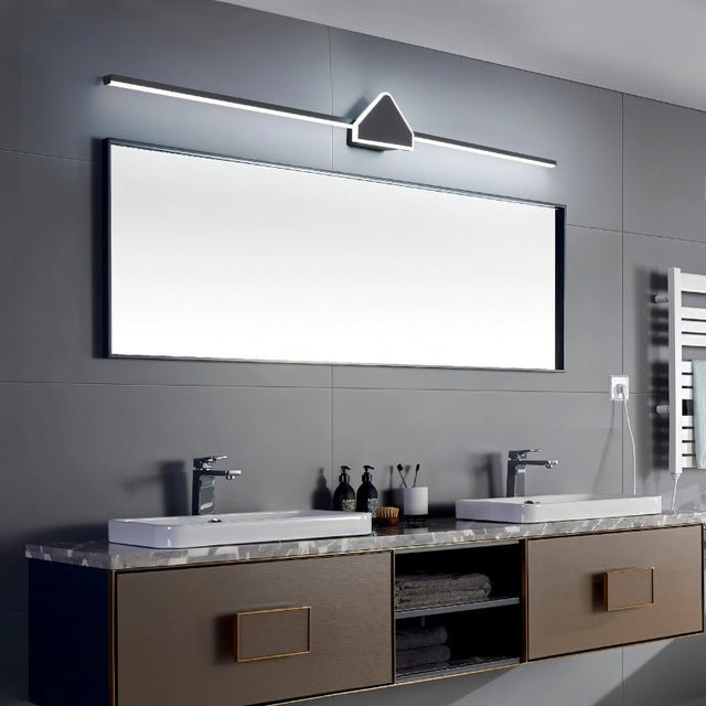 Ekenas Wall Lamp