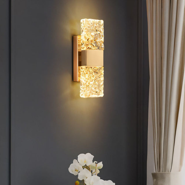 Vault Wall Lamp