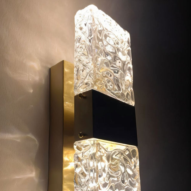 Vault Wall Lamp