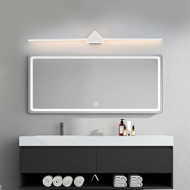 Ekenas Wall Lamp