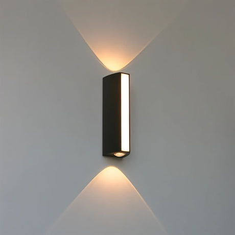 Fitjar Wall Lamp