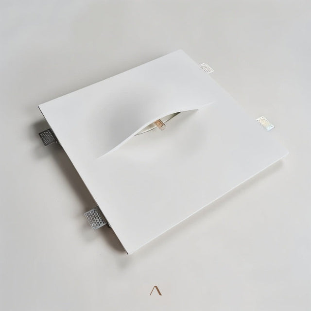 Fluessen Wall Light