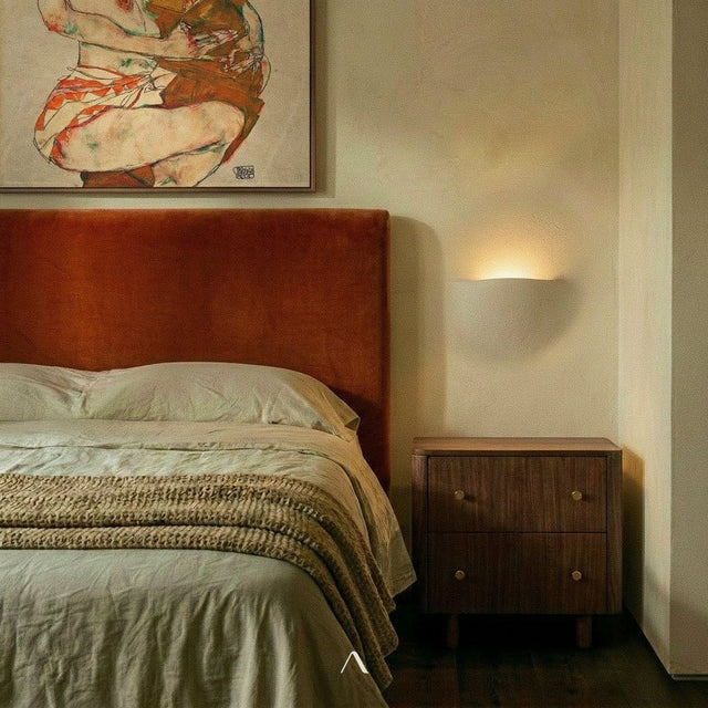 Fluessen Wall Light