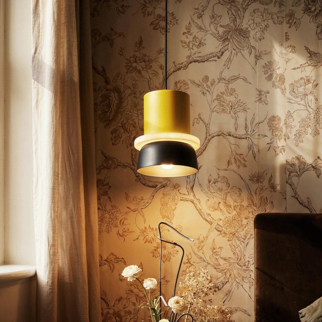 Focus Pendant Light