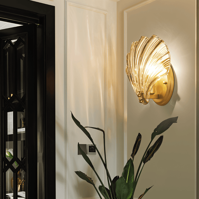 Agy Wall Lamp