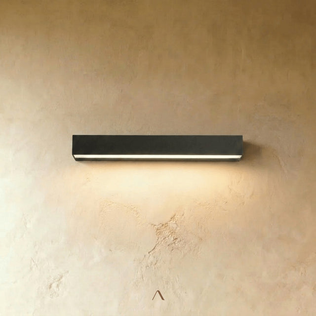 Funningur Wall Lamp