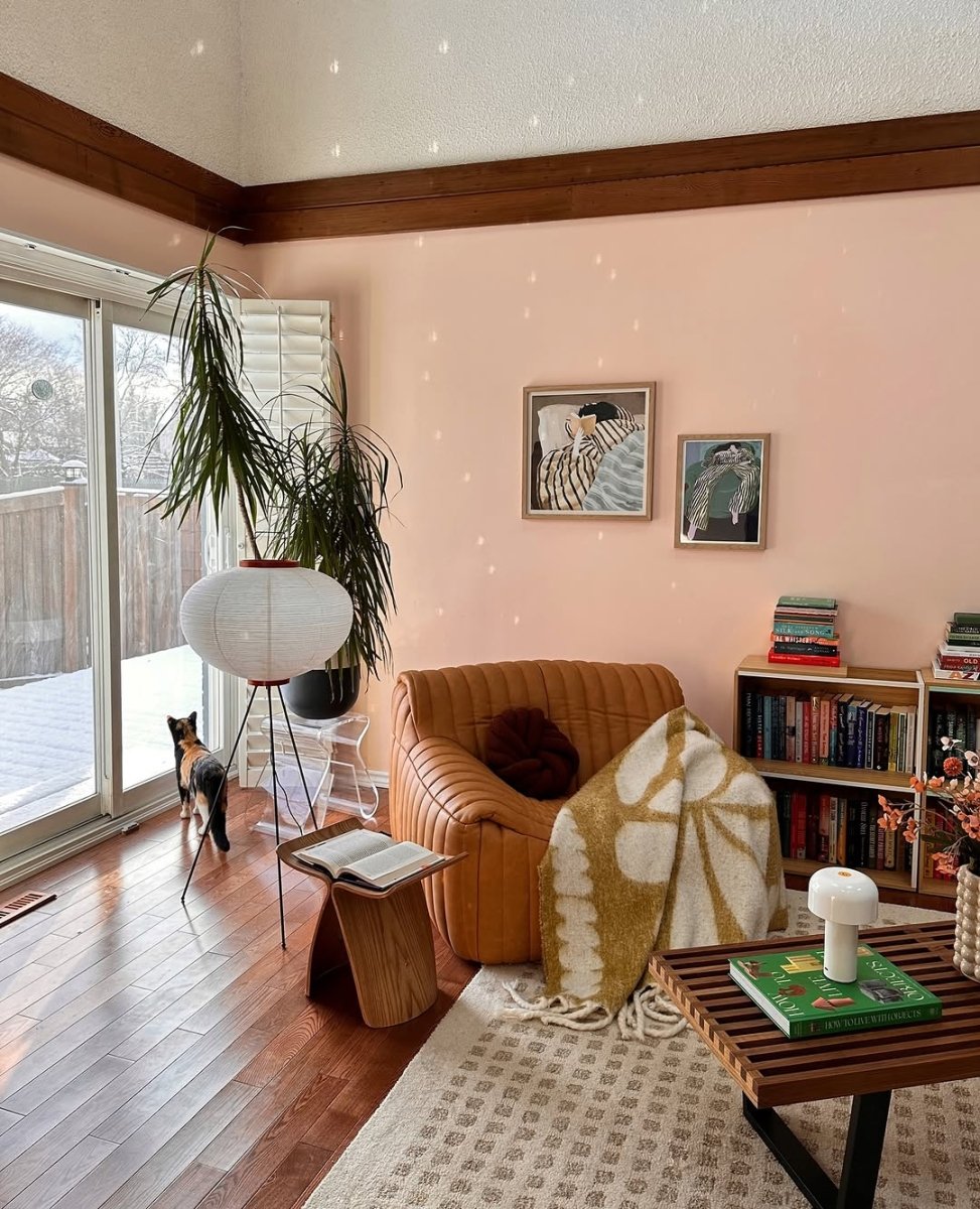 image_text: guro-floor-lamp-672753 ef23b571-4f37-47f8-971d-...