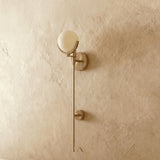 Hausen Wall Lamp