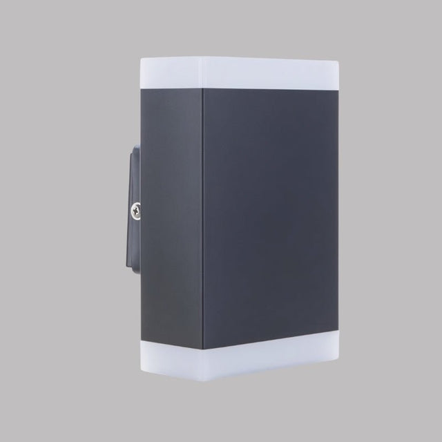 Hornavan Wall Lamp