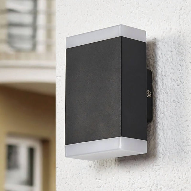 Hornavan Wall Lamp