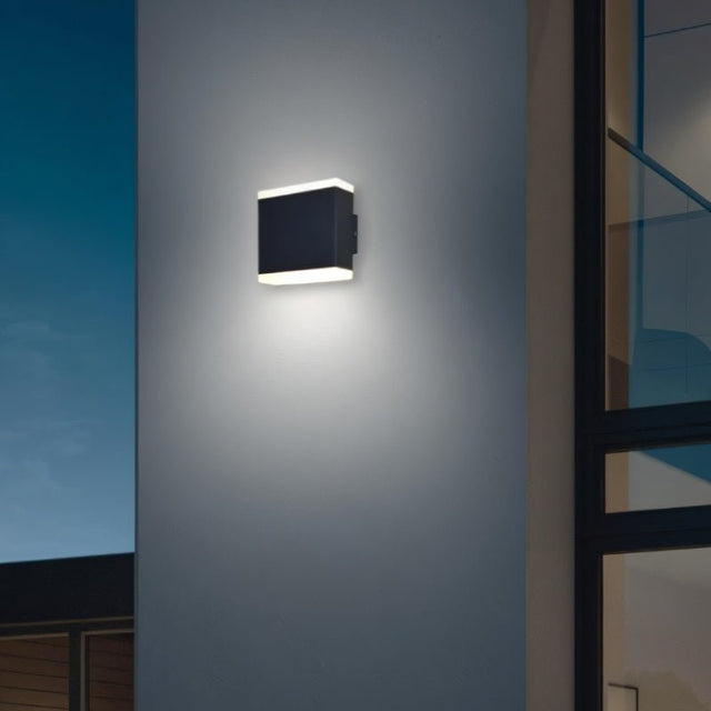 Hornavan Wall Lamp