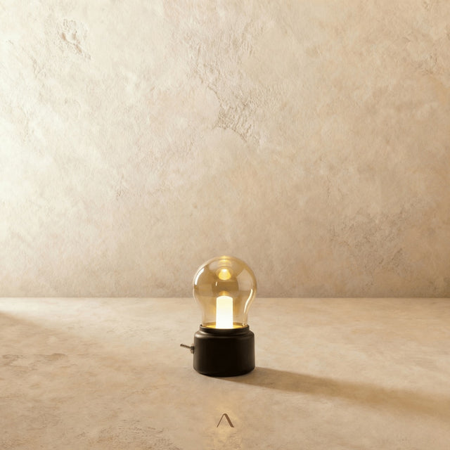Hunawihr Table Lamp