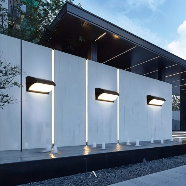 Ilma Wall Lamp