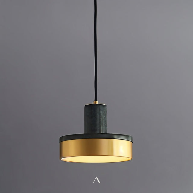 Konigs Pendant Light