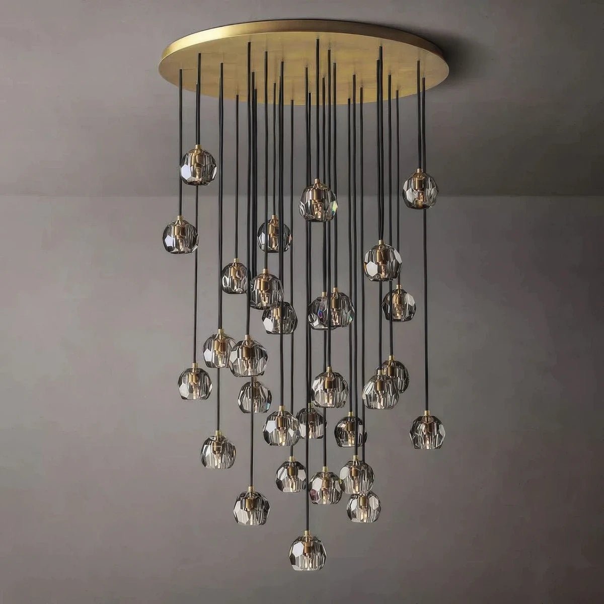 image_text: kurst-round-cluster-chandelier-5187154.webp
