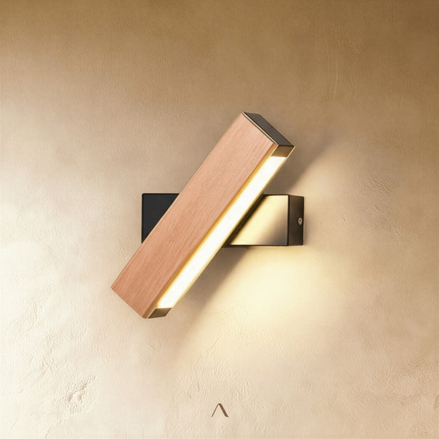 Kuu Wall Lamp