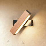Kuu Wall Lamp