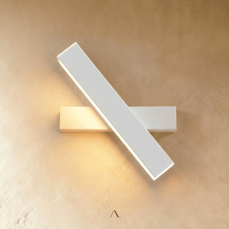 Kuu Wall Lamp